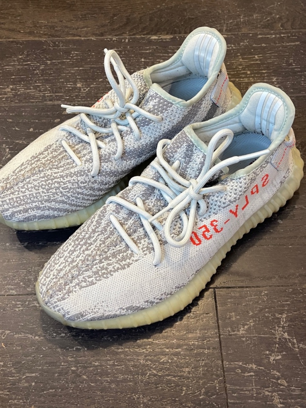 Adidas Yeezy Boost 350 V2 Low Blue Tint Men's Size 10 Sneakers B37571 blue/Red